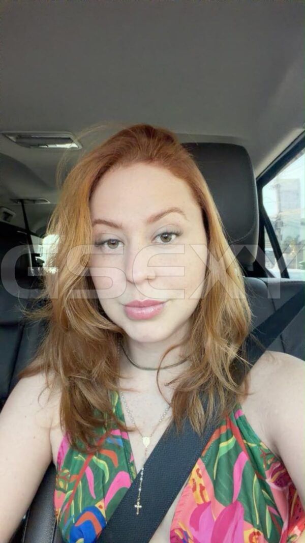 Acompanhante Laura Leal