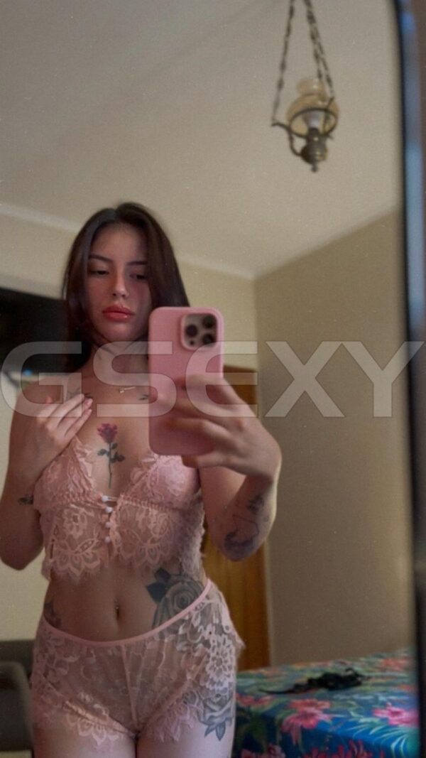 Acompanhante Ariel Rossi