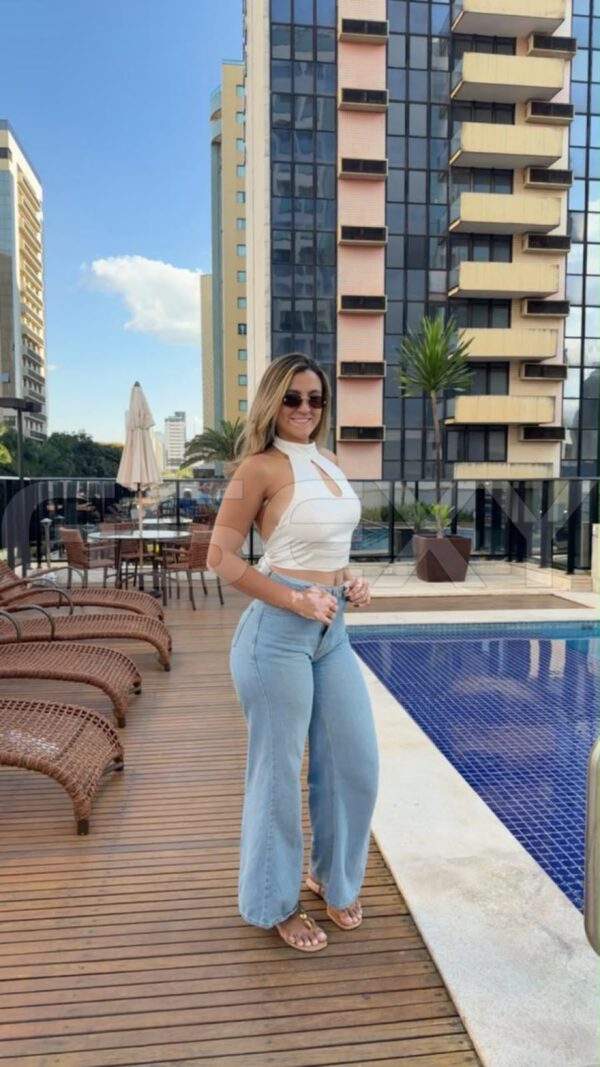 Acompanhante Jaqueline Lins