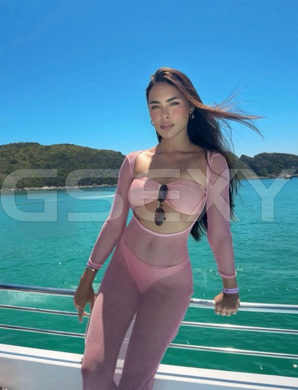 Acompanhante Ágatha Dias