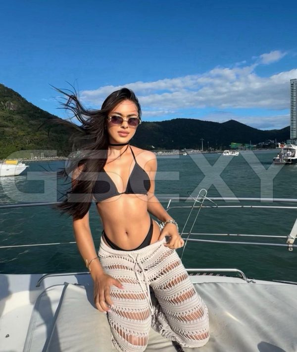 Acompanhante Ágatha Dias