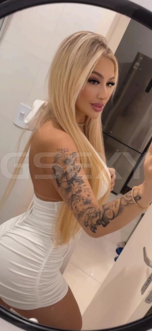 Garota de programa loira com local em Campinas - Alicia Mancini