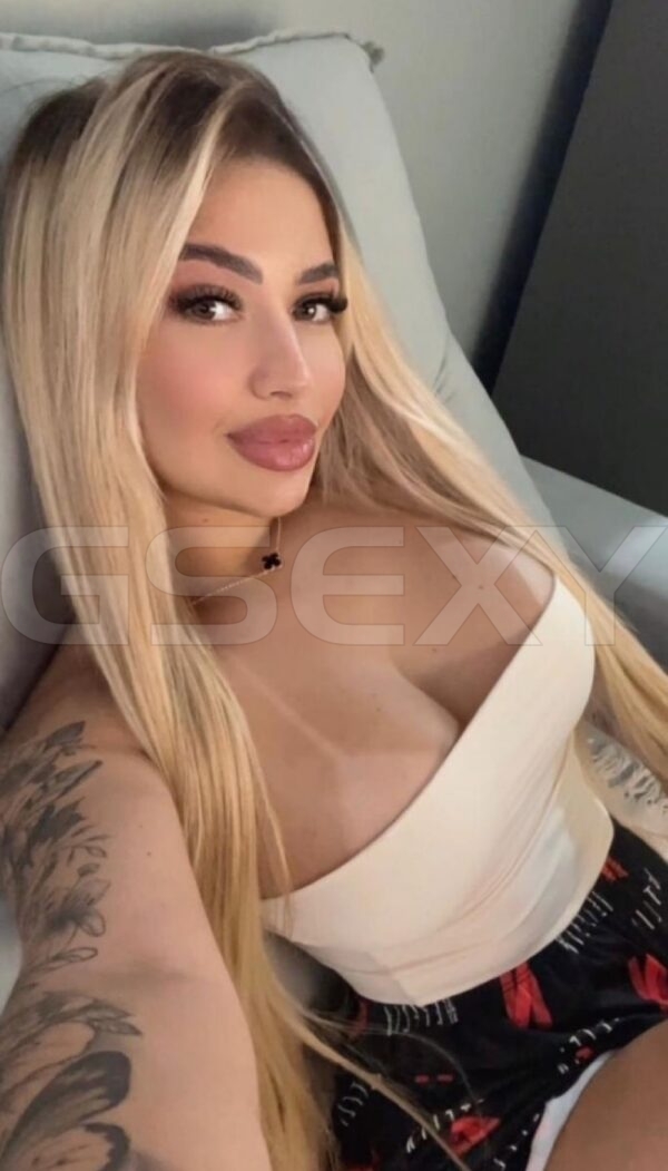 Acompanhante loira com local em Campinas - Alicia Mancini