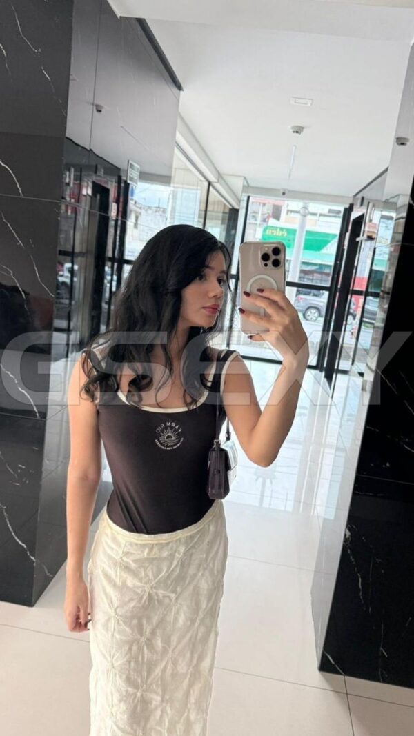 Acompanhante Ana Fernanda