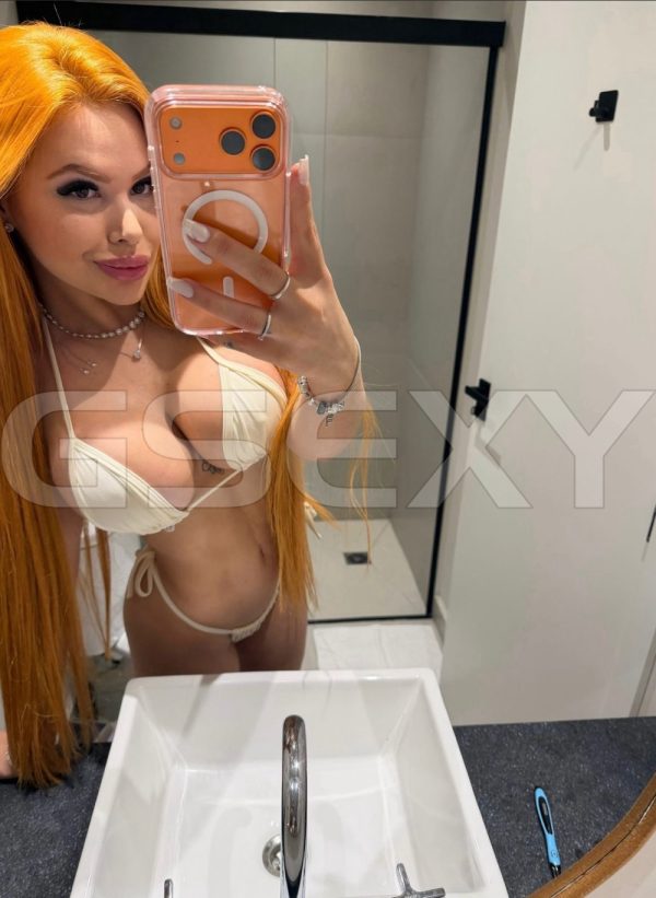 Acompanhante Ariel Ruiva