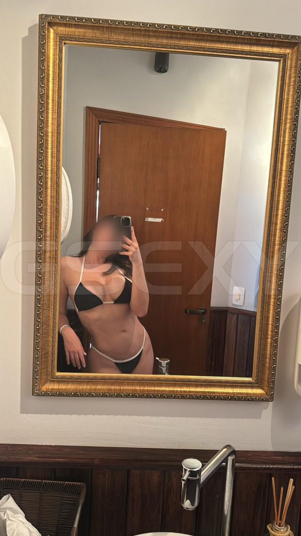 Acompanhante Ayumi em Campinas