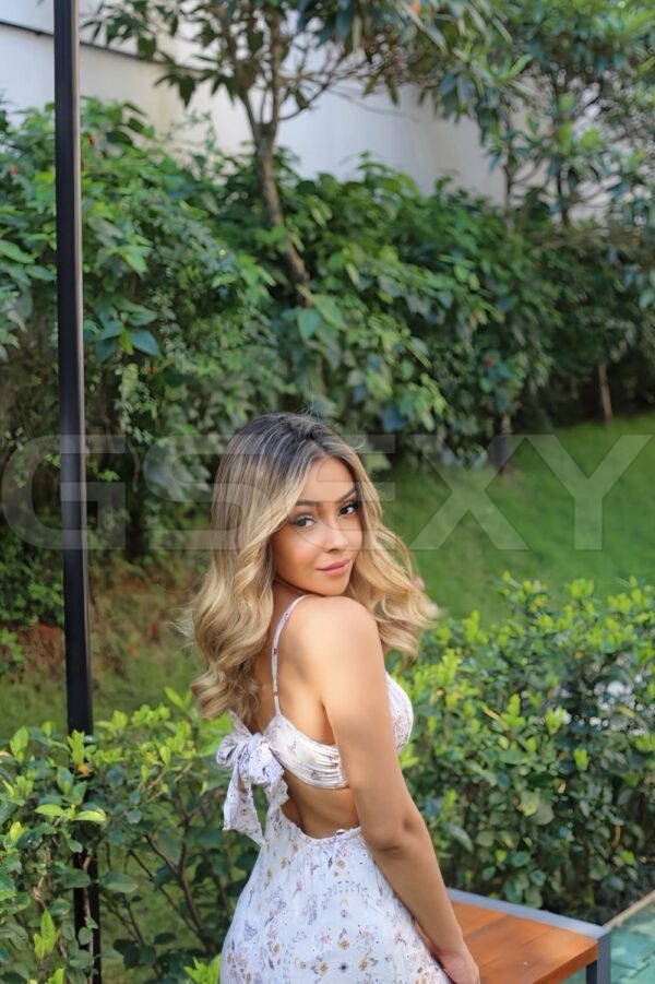 Acompanhante Bruna Alencar