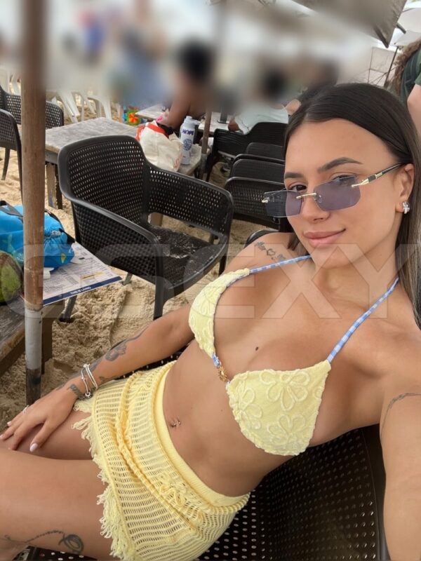 Acompanhante Camila Gomes