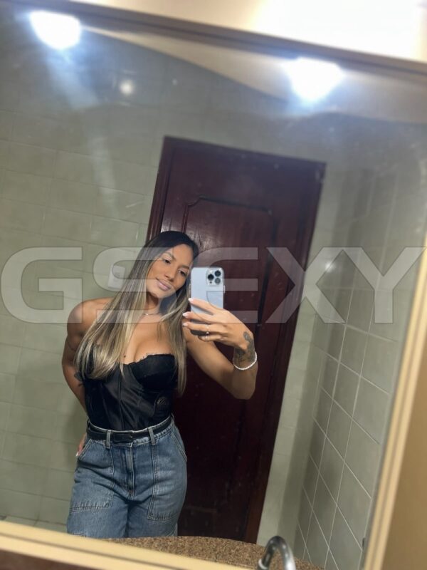 Acompanhante Camila Gomes