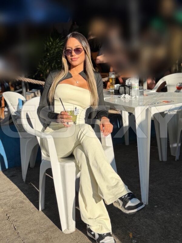 Acompanhante Camila Gomes