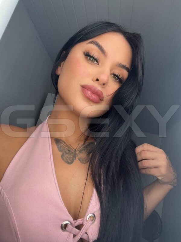 Acompanhante morena com local em Campinas - Clara Lovak