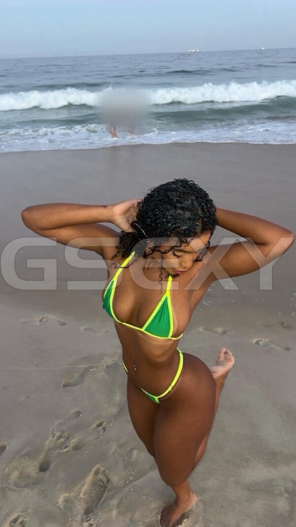 Acompanhante Evelyn Moreau