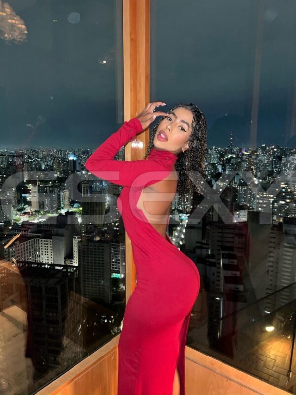 Acompanhante Evelyn Moreau
