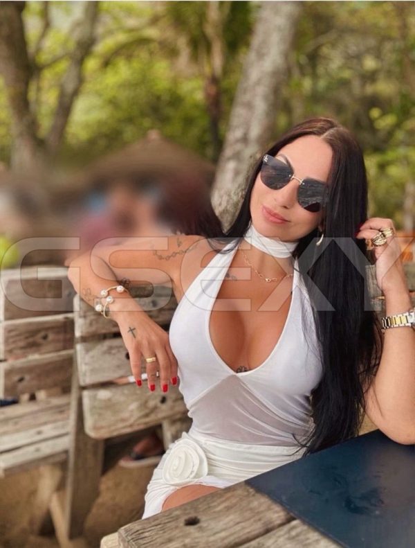 Acompanhante Giovana Vaz