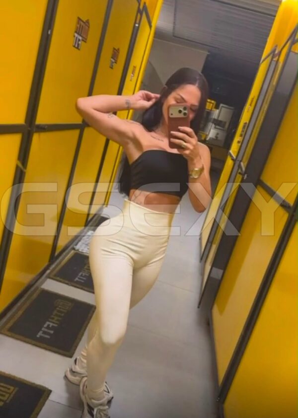 Acompanhante Giovana Vaz