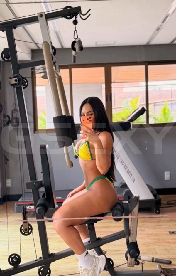 Garota de programa morena que aceita cartão em Campinas - Giullia Magionne