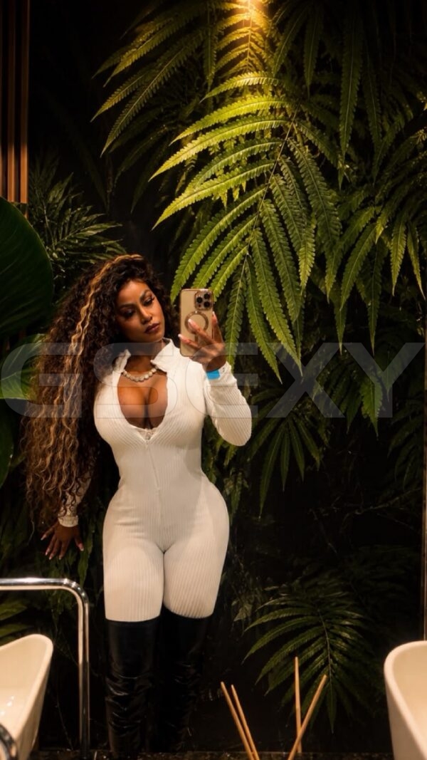 Garota de programa mulata em Campinas - Jully Bonnura