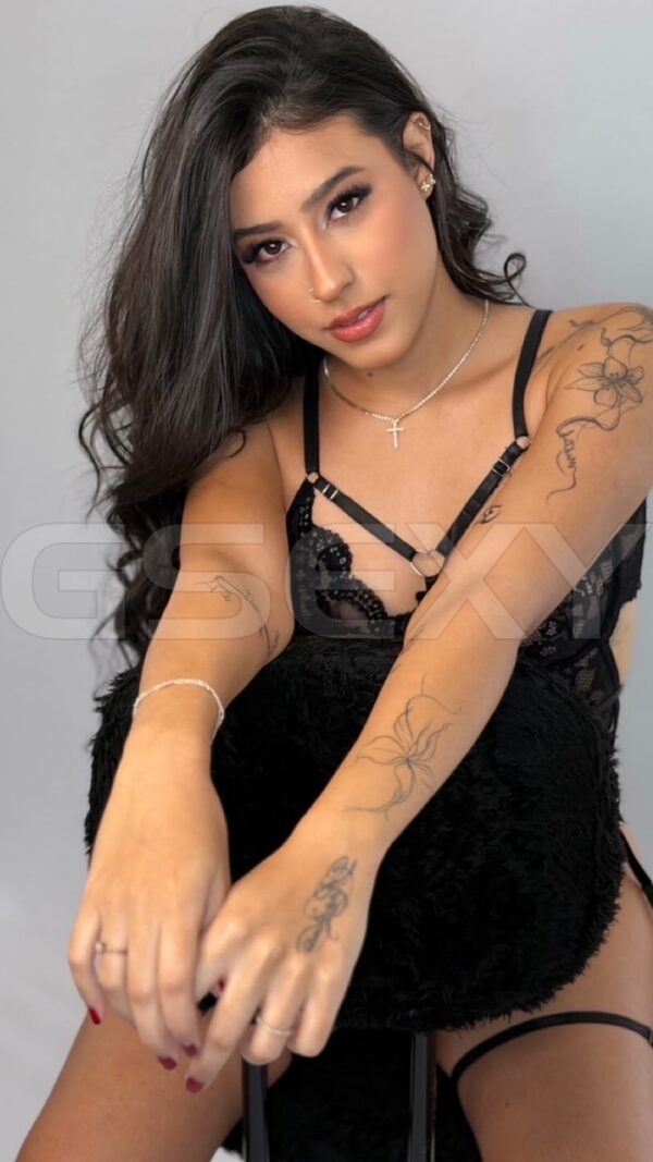 Acompanhante morena que aceita cartão em Campinas - Lia Belchior
