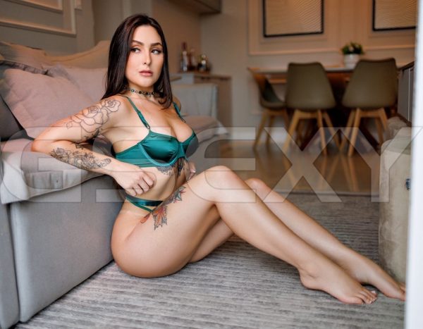 Acompanhante Lorena Lins