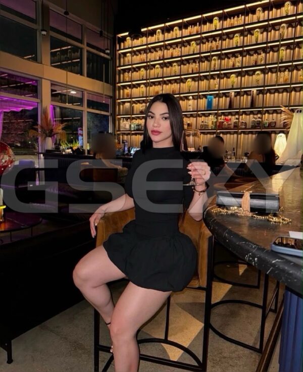 Acompanhante Luiza Moretti