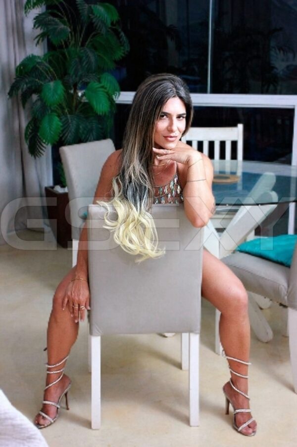 Acompanhante Maya Saad