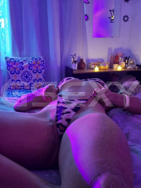 Acompanhante May Ferrari