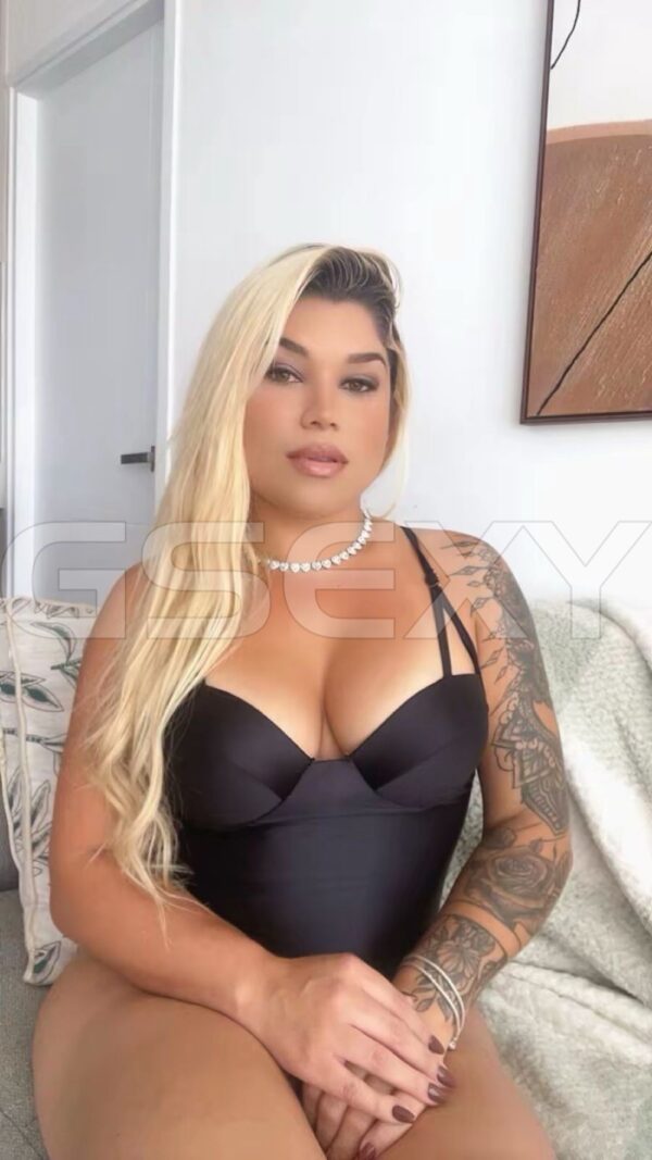Acompanhante Micaela Ferraz