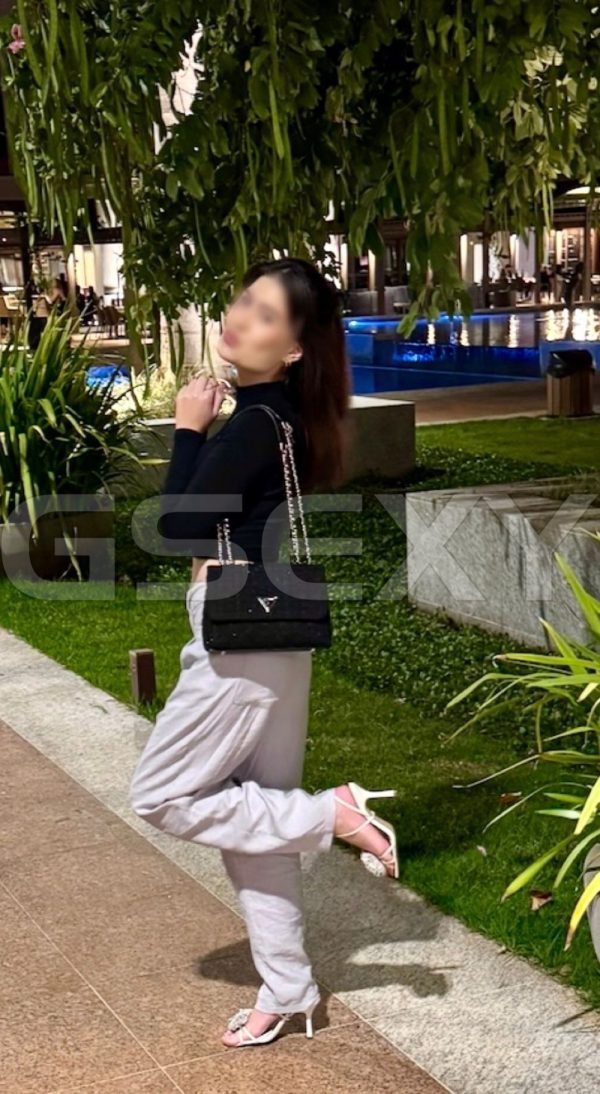 Acompanhante Natália Oriental em Campinas