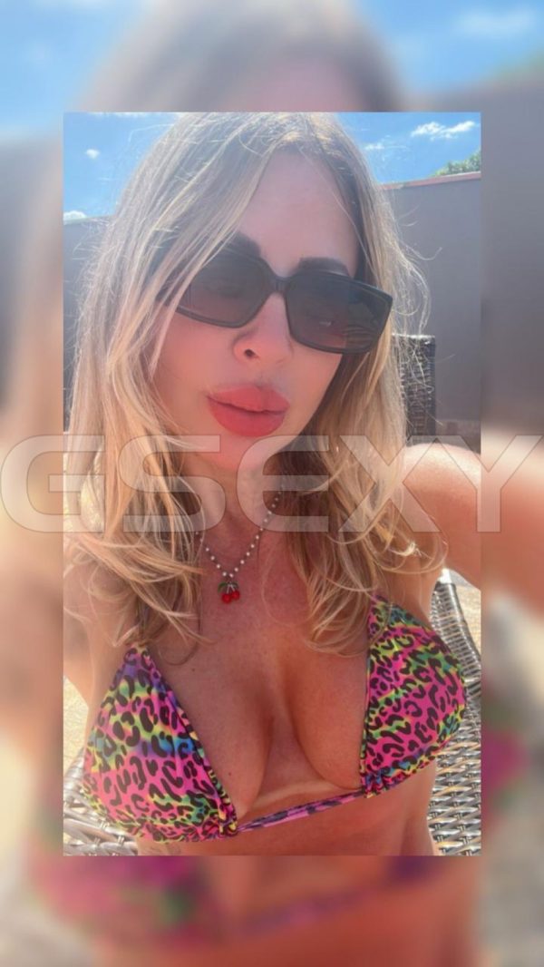 Acompanhante Nicolly Ferraz