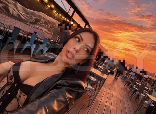 Garota de programa morena com local em Campinas - Valentina Fandancini