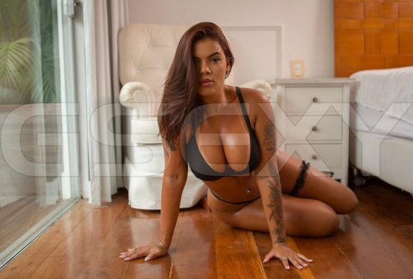 Acompanhante Viviane Buarque em Campinas