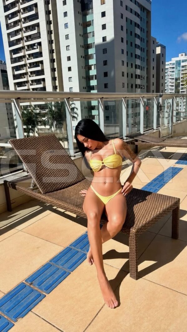 Acompanhante Yasmin Becker