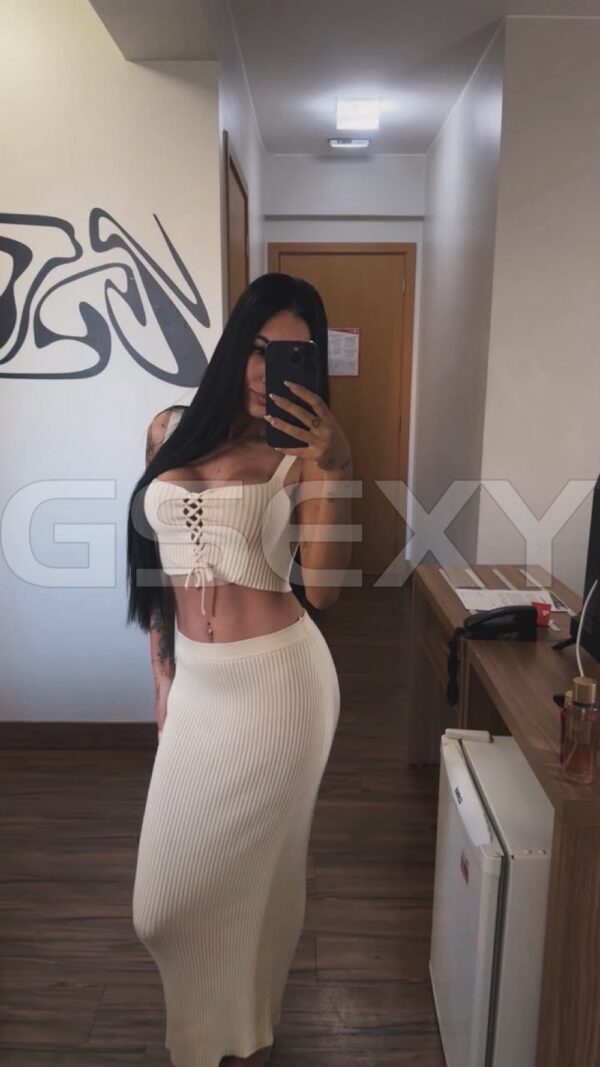 Acompanhante Yasmin Becker