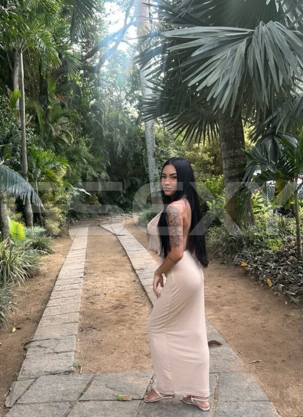 Acompanhante Yasmin Becker